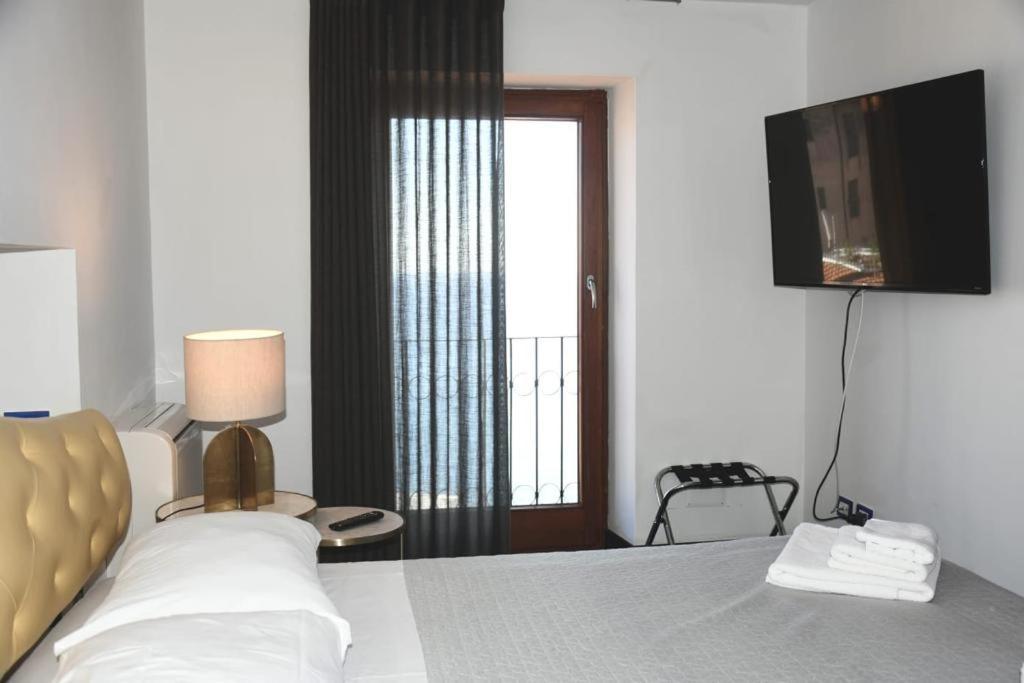 Le Suite Guarinelli B&B 加埃塔 外观 照片